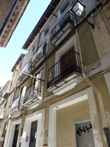 Venta de ático en calle Comunidad de 2 habitaciones con balcón y calefacción
