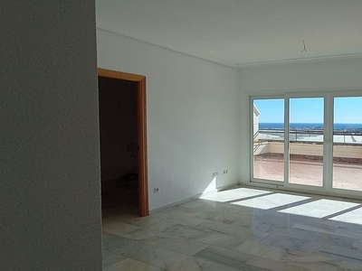 Venta de piso en calle Del Mati de 2 habitaciones con terraza y piscina