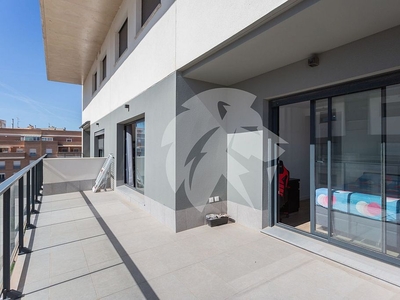 Venta de piso en San José - Los Metales de 4 habitaciones con terraza y piscina