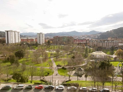 Venta Piso Bilbao. Piso de tres habitaciones Buen estado décima planta