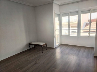 Venta Piso Elche - Elx. Piso de cuatro habitaciones Tercera planta