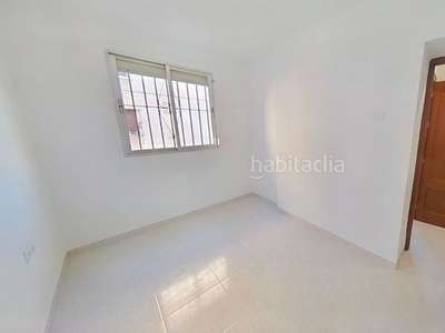 Alquiler piso con 3 habitaciones en Barrio de Ciudad Jardín Málaga