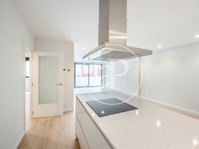 Alquiler piso de obra nueva en alquiler de 3 habitaciones, galvany en Barcelona