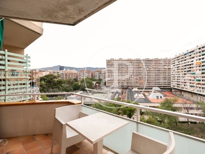 Alquiler piso en alquiler amueblado y de 3 habitaciones con plaza de parking, les corts en Barcelona