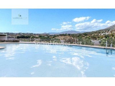 Apartamento en venta en Los Pacos, Fuengirola