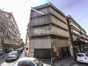 Plaza de aparcamiento en venta de 50 m2 en calle de lafont, 34, Sants - Montjuïc, Barcelona