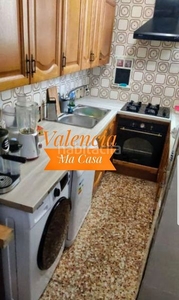 Alquiler casa con 3 habitaciones amueblada con calefacción y aire acondicionado en Valencia