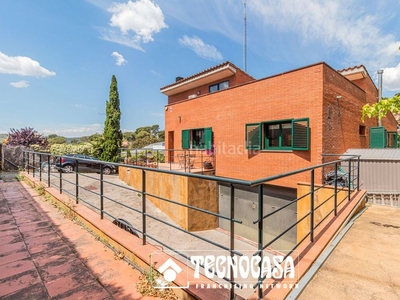 Alquiler casa con 6 habitaciones con parking, piscina, calefacción y aire acondicionado en Sant Cugat del Vallès