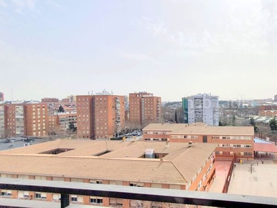 Alquiler piso akasa alquila, , Aluche, calle maqueda, , 3 dormitorios, 2 baños, plaza garaje opcional, dispone de parking de superficie. reformado, a estrenar. en Madrid