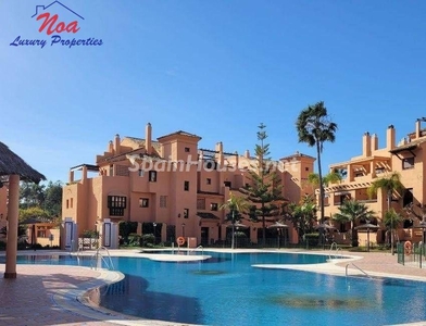 Apartamento en venta en Atalaya-Isdabe, Estepona