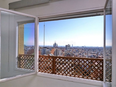 Ático atico 9º de altura con vistas en Vila de Gràcia Barcelona