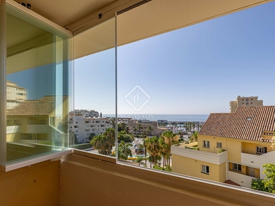 Ático de 149m² con 39m² terraza en venta en Estepona Puerto