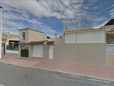 Bungalow en venta en Torrevieja, Alicante