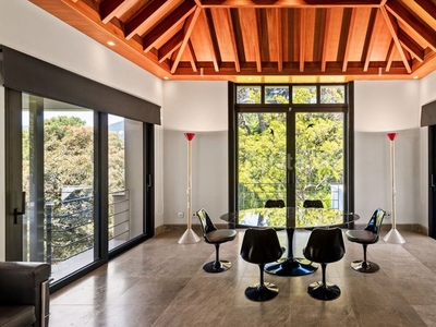 Casa lujosa villa de diseño con increíbles vistas en la zagaleta, benahavis en Benahavís
