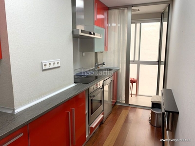 Piso con 2 habitaciones amueblado con ascensor, calefacción y aire acondicionado en Madrid