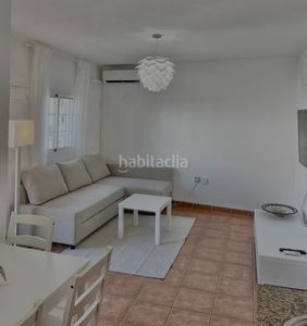 Piso con 2 habitaciones con aire acondicionado en Marbella