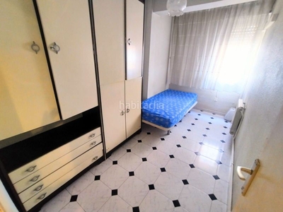Piso con 3 habitaciones amueblado con ascensor, calefacción y aire acondicionado en Murcia