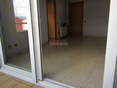 Piso con 3 habitaciones con ascensor y calefacción en Roda de Ter