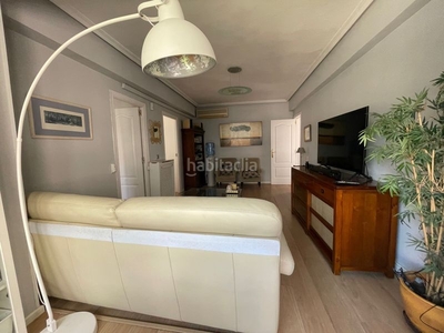 Piso con 4 habitaciones con ascensor, calefacción y aire acondicionado en Madrid