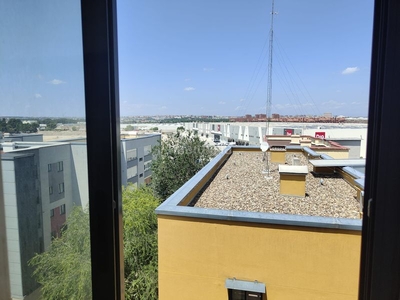 Piso con 4 habitaciones con ascensor en Los Ángeles Madrid