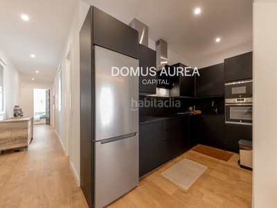 Piso en alquiler , 2 habitaciones y 2 baños, ascensor, amueblado, aire acondicionado y calefacción individual. en Madrid