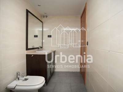 Piso en venta , con 61 m2, 2 habitaciones y 1 baños, piscina, ascensor y calefacción gas ciudad. en Canet de Mar