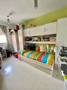 Piso en venta este, 3 dormitorios. en colores - entreparques Sevilla