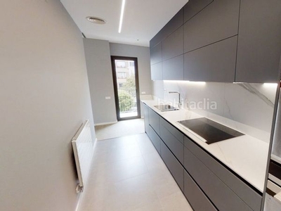 Piso en via augusta vivienda de 4 habitaciones en Sarrià en Barcelona