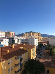 Piso estupendo piso de tres dormitorios en pleno centro de san pedro de alcántara, . en Marbella