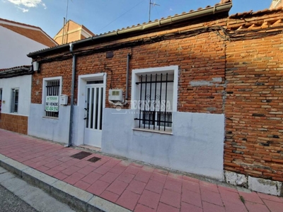 Venta Casa adosada Valladolid. A reformar 71 m²