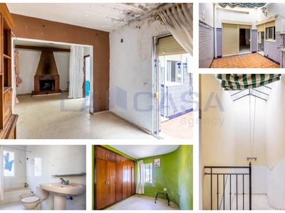 Venta Casa unifamiliar Coria del Río. Con terraza 145 m²