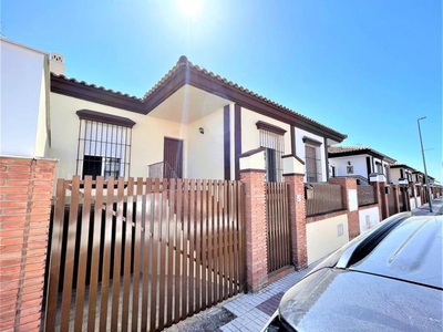 Venta Casa unifamiliar en Cantillana Alcalá del Río. Con terraza 229 m²