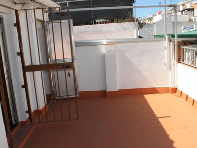 Venta Casa unifamiliar San Juan de Aznalfarache. Con terraza 120 m²