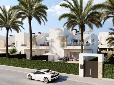 Villa en venta en Algorfa