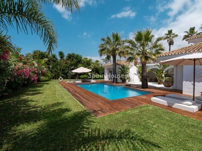 Villa independiente en venta en Marbesa, Marbella