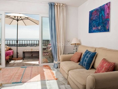 Apartamento amueblado con ascensor, aire acondicionado y vistas al mar en Marbella