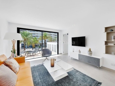 Apartamento con 3 habitaciones con ascensor, piscina y aire acondicionado en Marbella