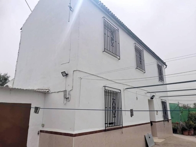Venta Casa rústica en Camino BUENA VISTA LA SIERRA Montilla. Buen estado 100 m²