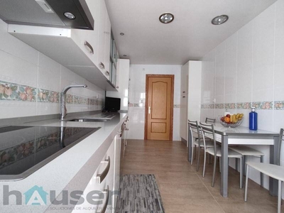 Venta Piso Algeciras. Piso de tres habitaciones en Avenida Virgen de la Palma. Buen estado tercera planta