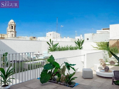 Venta Piso Cádiz. Piso de dos habitaciones Segunda planta con terraza