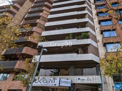 Venta Piso Lleida. Séptima planta con terraza