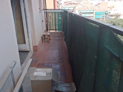 Venta Piso Badalona. Buen estado segunda planta con balcón