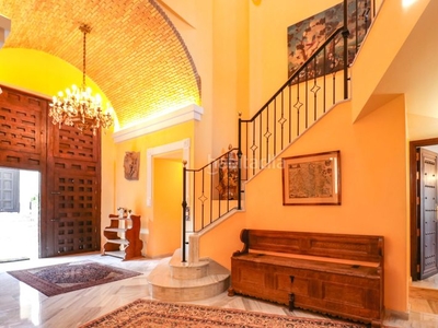 Alquiler casa villa de lujo de estilo clásico mediterráneo en la prestigiosa comunidad de Sierra Blanca () en Marbella