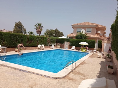 Villa en venta en Punta Prima, Torrevieja