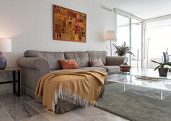 Alquiler piso en urbanización torre real 5 piso con 2 habitaciones amueblado con ascensor y vistas al mar en Marbella