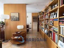 Piso en calle del darro 22 piso en venta en El Viso en Madrid