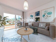 Piso en venta en Provençals del Poblenou en El Parc-La Llacuna del Poblenou por 480.000 €