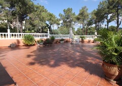 Chalet en venta en Carib Playa, Marbella, Málaga