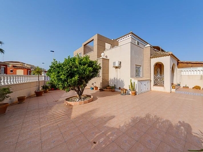 Bungalow en venta en Aguas Nuevas, Torrevieja