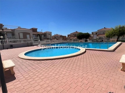 Bungalow en venta en La Mata, Torrevieja